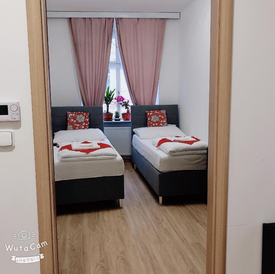 Lena Apartment Прага Экстерьер фото