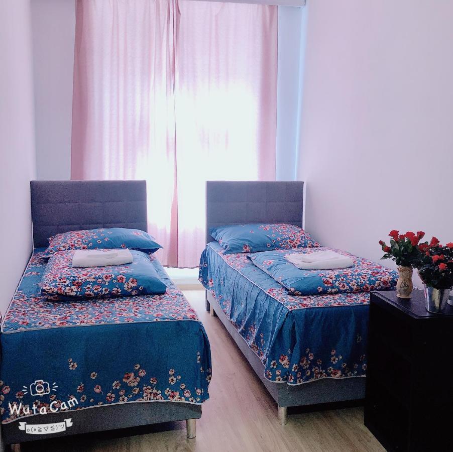 Lena Apartment Прага Экстерьер фото