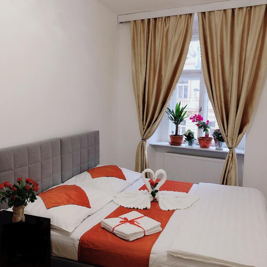 Lena Apartment Прага Экстерьер фото