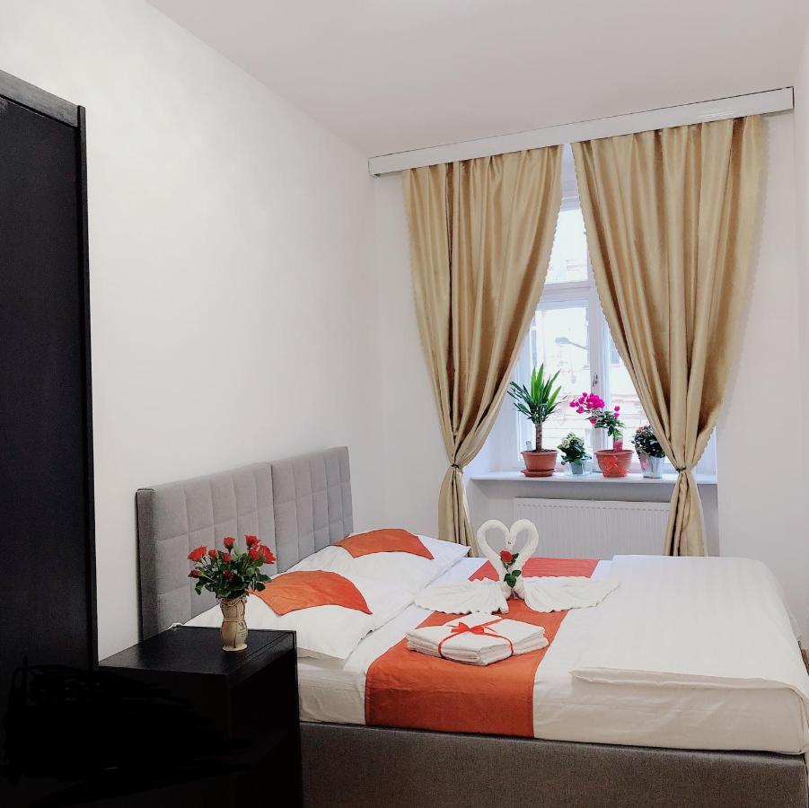 Lena Apartment Прага Экстерьер фото